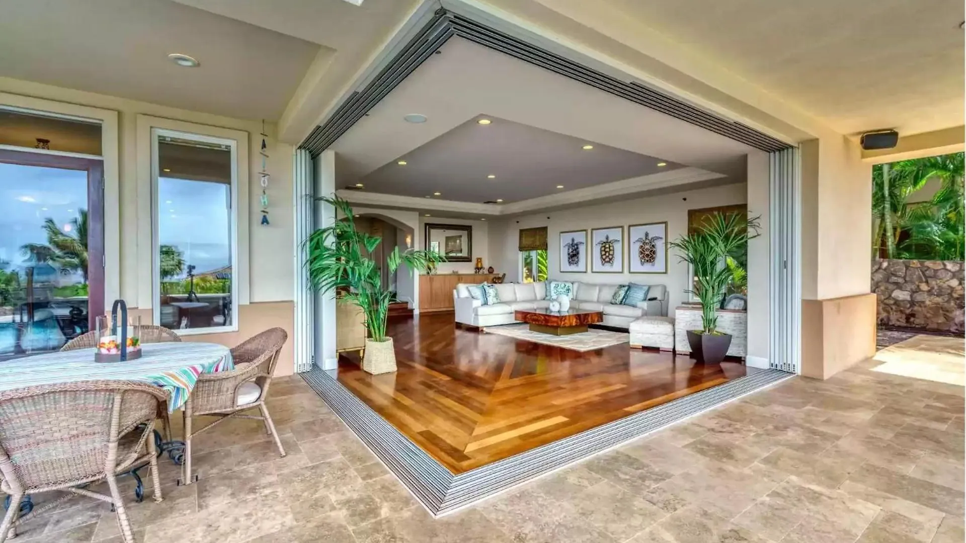 Breathtaking Oceanfront Lahaina Villa Stati Uniti